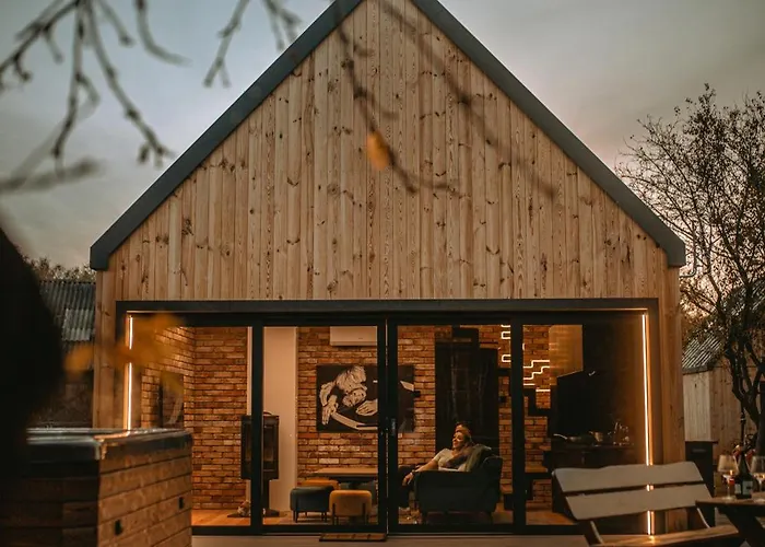 Nowoczesny Drewniany Chill House ヴィラ Długosiodło